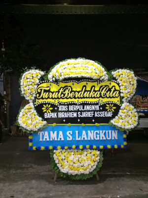 Papan Bunga Duka di Ampenan